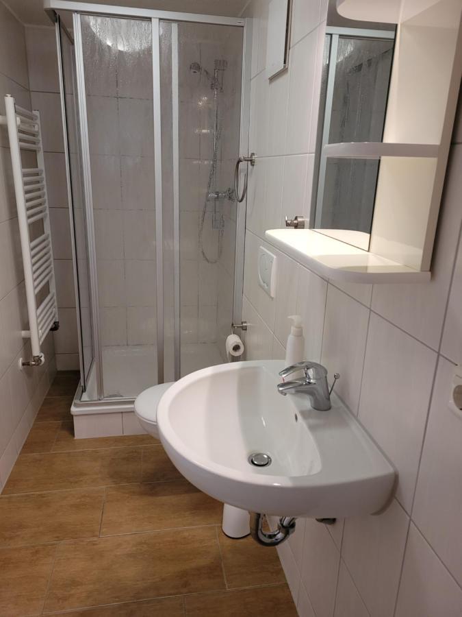 2-Raum Ferienwohnung ซินโนวิทซ์ ภายนอก รูปภาพ