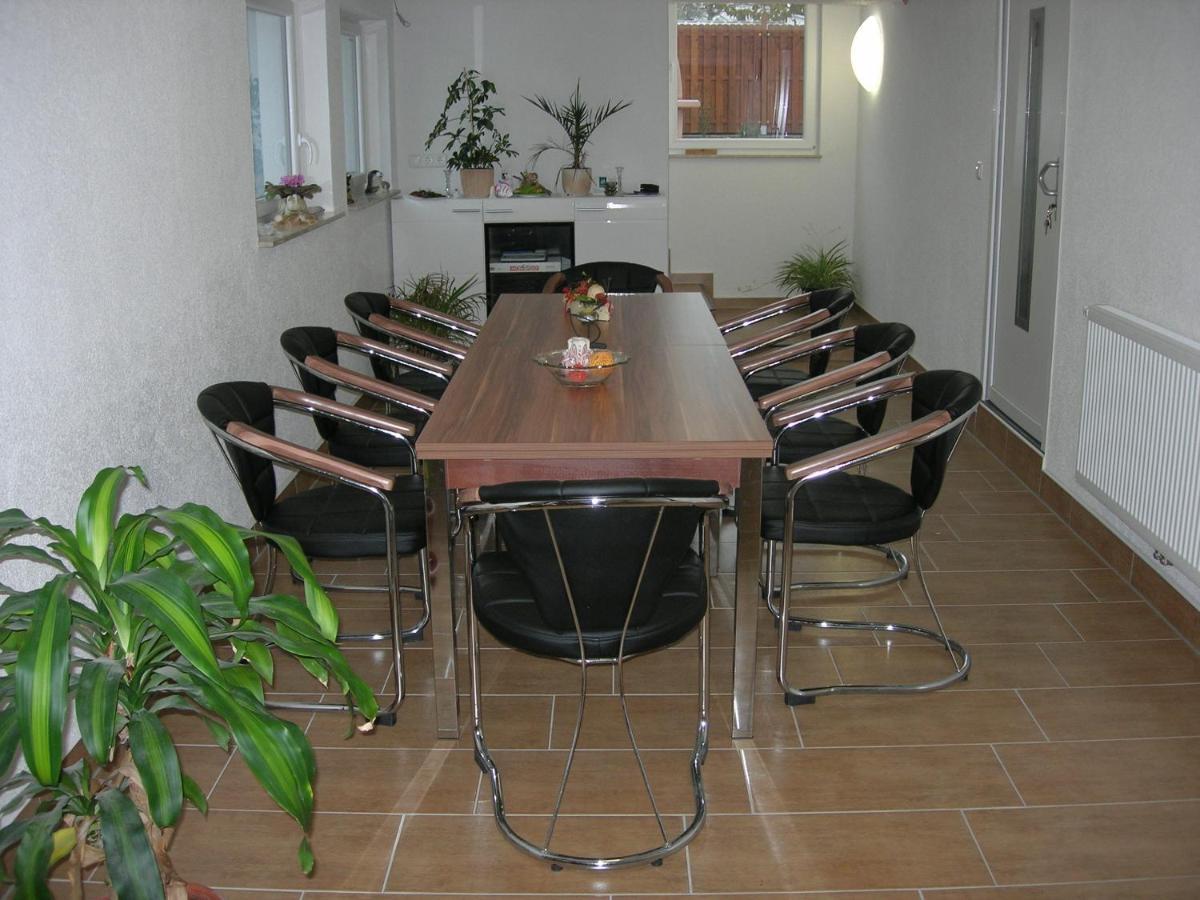 2-Raum Ferienwohnung ซินโนวิทซ์ ภายนอก รูปภาพ
